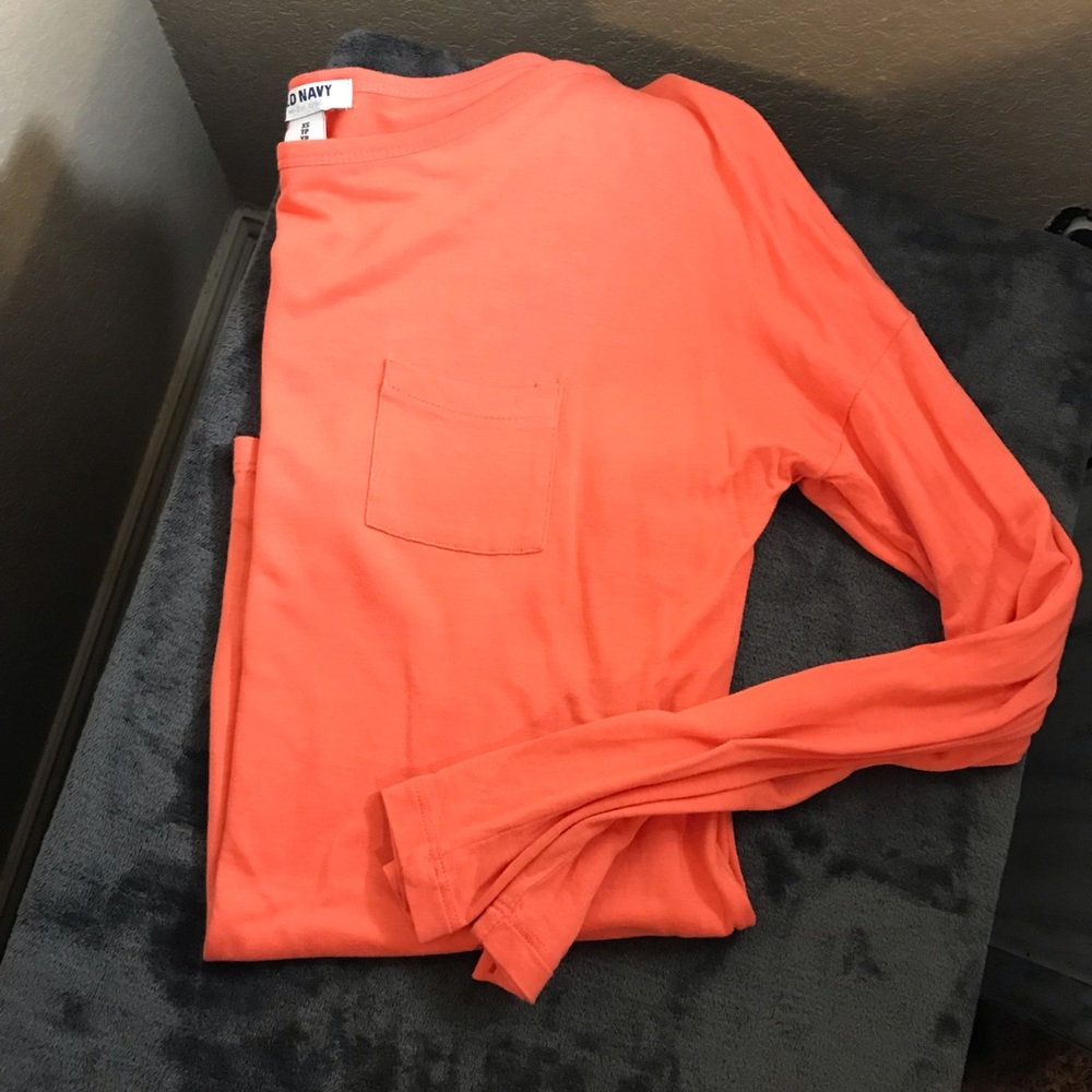 Old Navy long sleeve T-Shirt